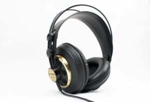 Read more about the article BENGOO G9000 Stereo Gaming Headset for PS4 PC Xbox One PS5 Controller, Noise Cancelling Over Ear Headphones with Mic, LED Light, 7.1 Surround Sound, Soft Memory Earmuffs for Nintendo Xbox Series X|S