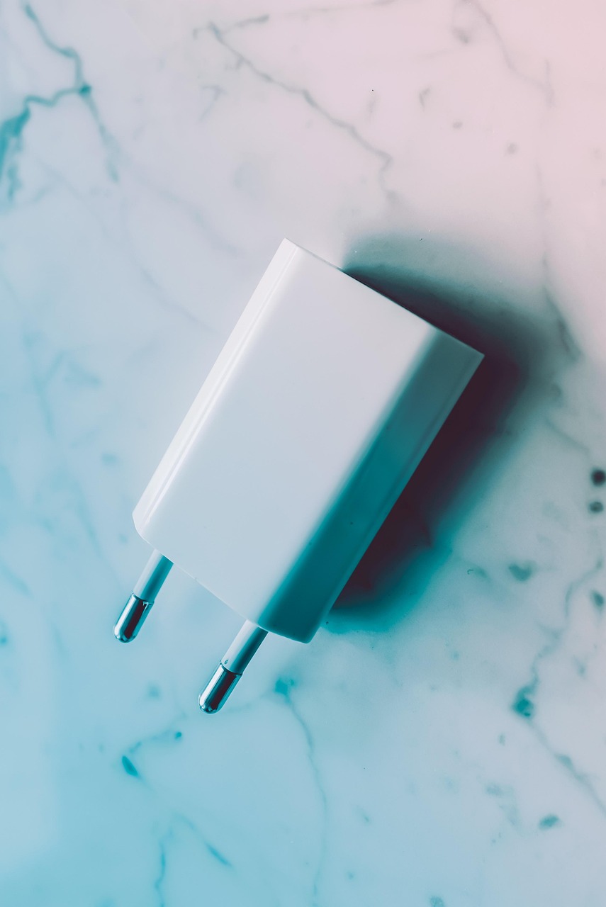 Read more about the article Lenovo 65W USB-C Laptop Charger – Fast, Reliable Power for ThinkPad Series