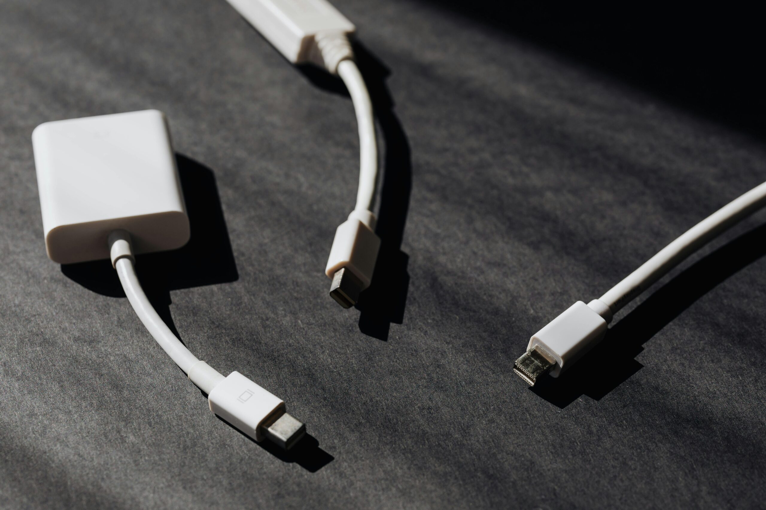 Read more about the article Anker USB-C Hub (5-in-1), 4K\@30Hz HDMI with 100W Max Power Delivery, USB-C & USB-A Data Ports, Compact and Stylish for MacBook, Dell XPS, and More (Charger Not Included)